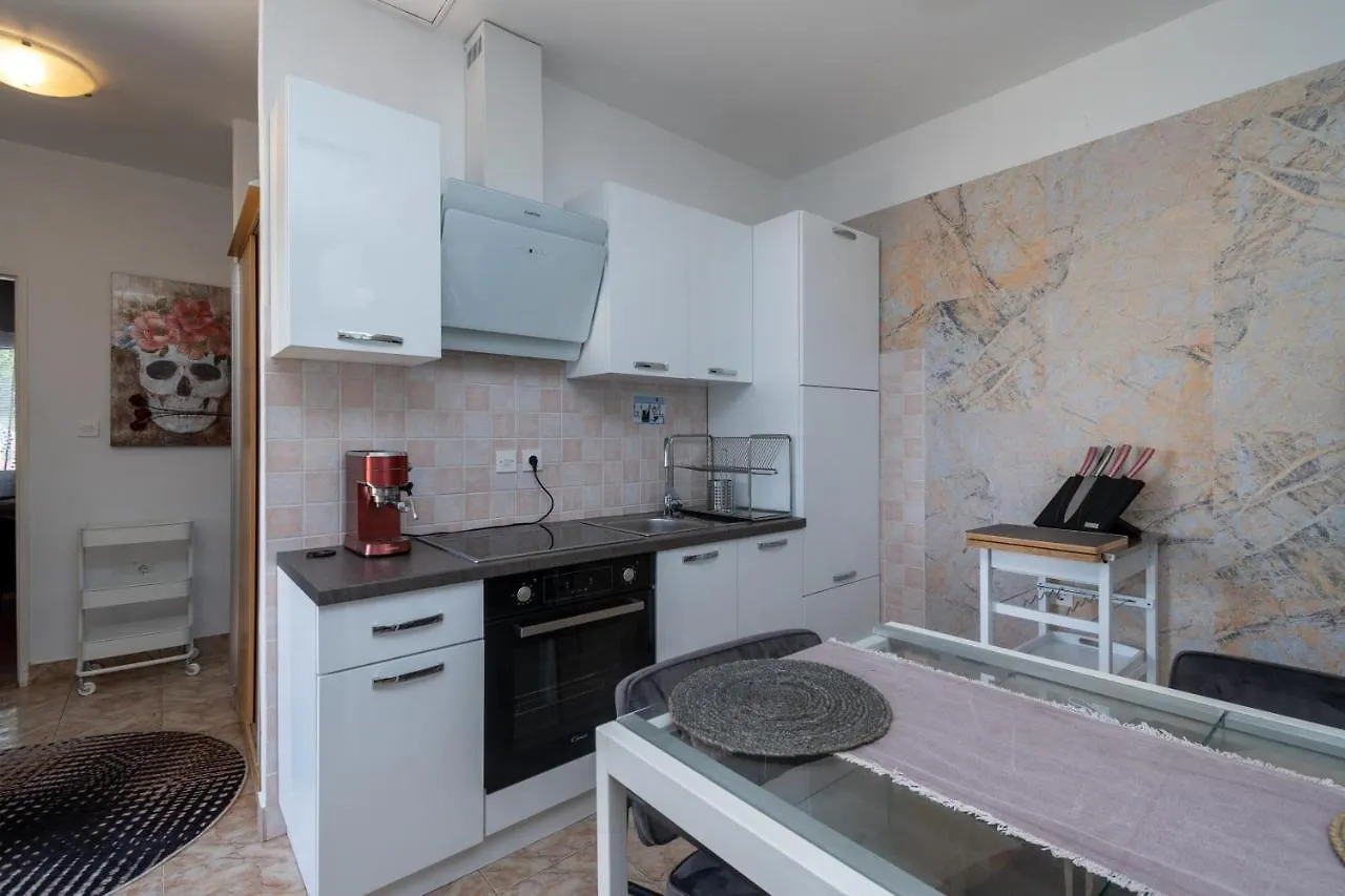 Apartments With Wifi Sali, Dugi Otok - 8189 0*, Sali Croatia